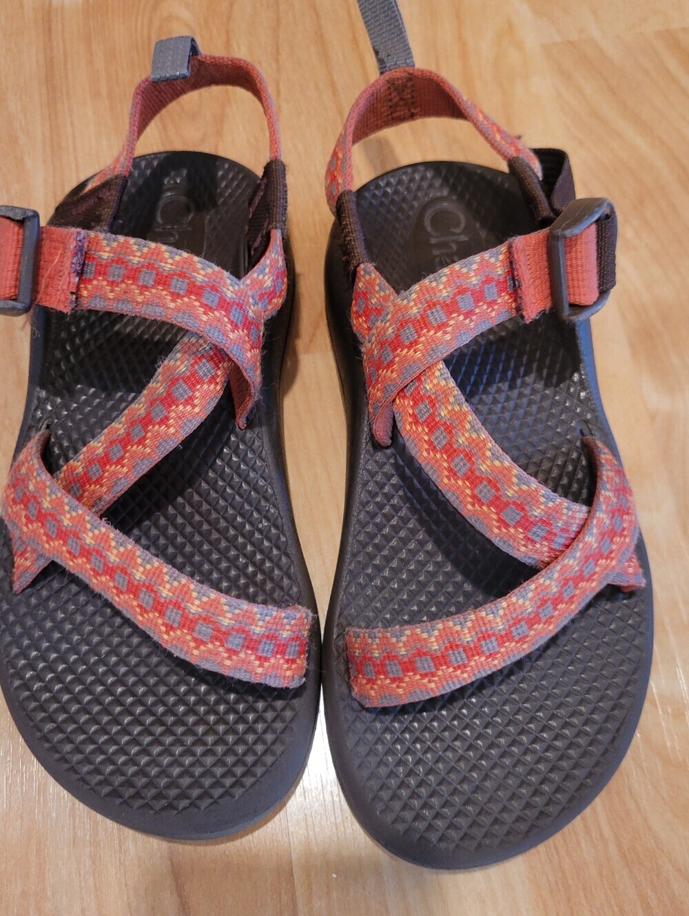 Chaco Big Kids Unisex Z1 Ecotread Sandals Hiking Waterproof Size 1 Orange